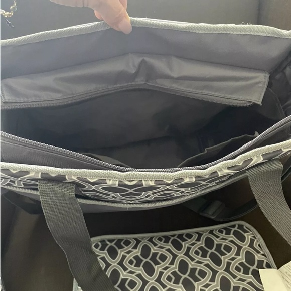 Boppy Bag BABY DIAPER BAG, CROSSBODY BAG (changing pad incl. and pochette) - Picture 9 of 10